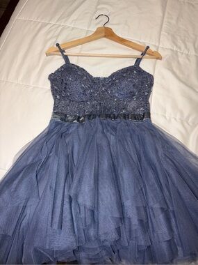 Windsor | Dresses | Windsor White Lace Tiered Spaghetti Strap Dress
